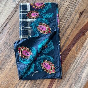 Diane Von Furstenberg Scarf #11403 Color Authority 100% Silk Vintage Designer